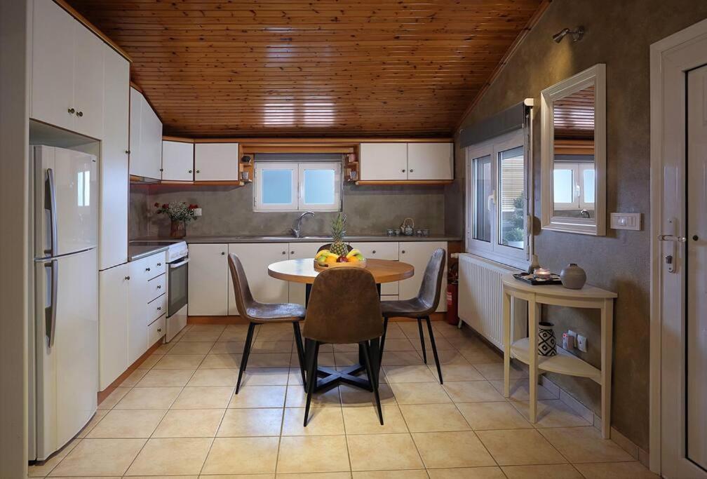 "Elegant & Quiet House" Daire İgumeniça Dış mekan fotoğraf